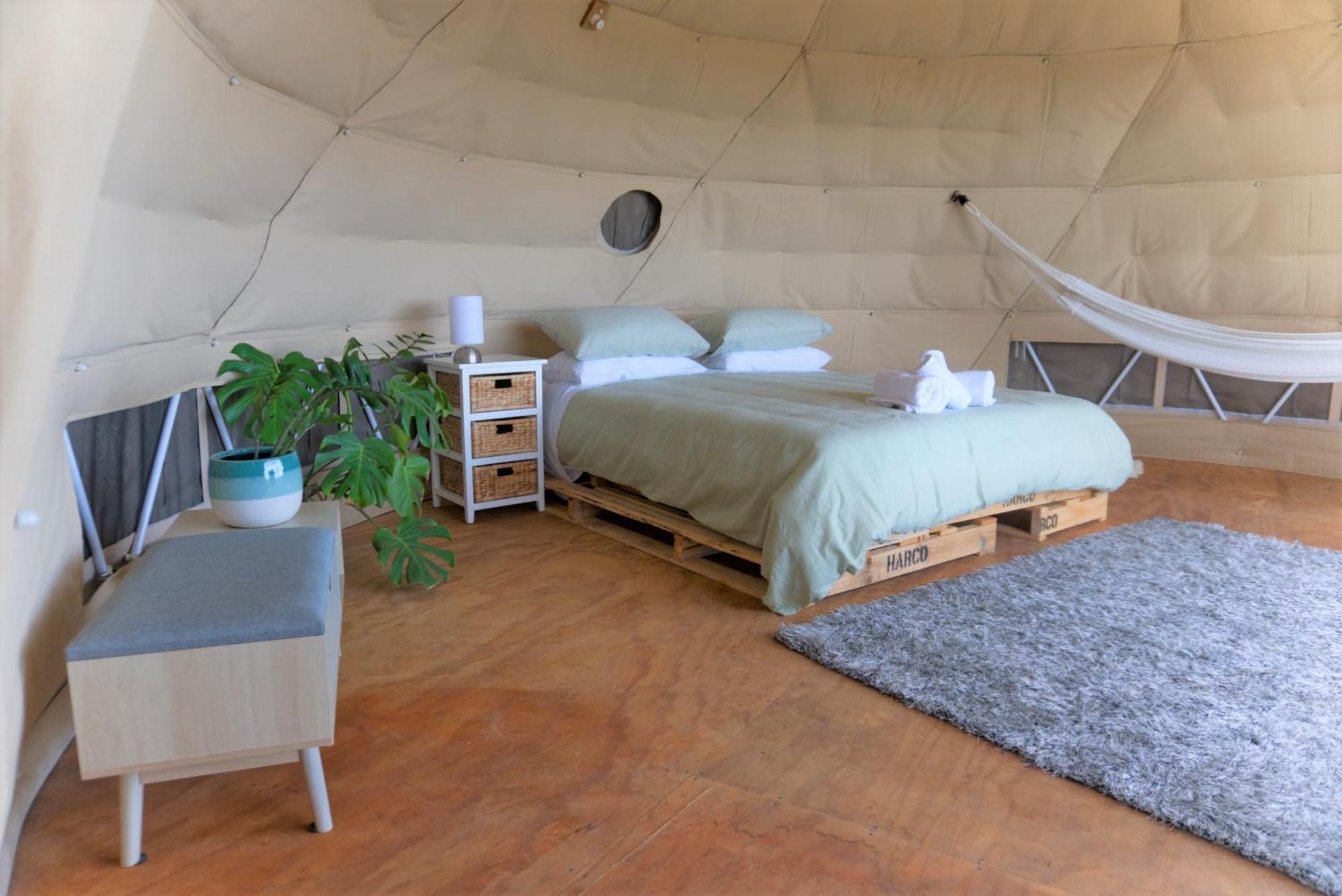 Отель 1 Waipu Off-Grid Eco Seaview Geodesic Glamping Dome Экстерьер фото